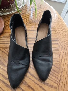 Wenda Cut Out Booties by Universal Thread Sz 7.5